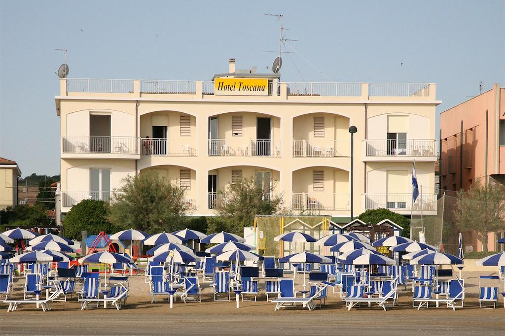Hotel Toscana Marotta Exteriér fotografie