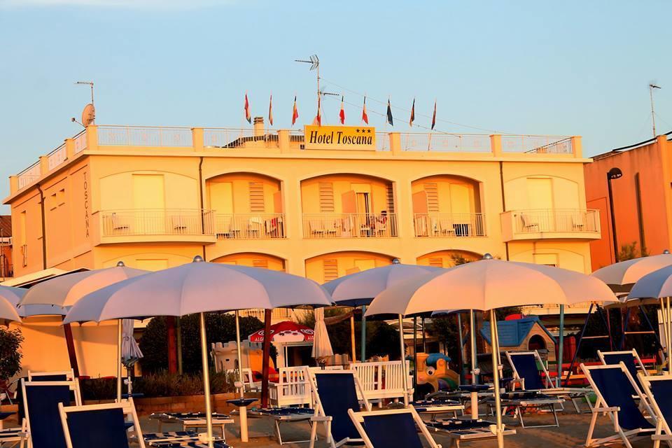 Hotel Toscana Marotta Exteriér fotografie